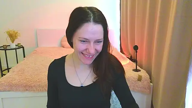 Snapshot of Annaabels chatting on April 9, 2026, 7:25 am Annaabels online show from April 9, 2026, 7:25 am