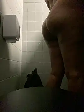 cariocabl online show from February 19, 2026, 4:37 pm