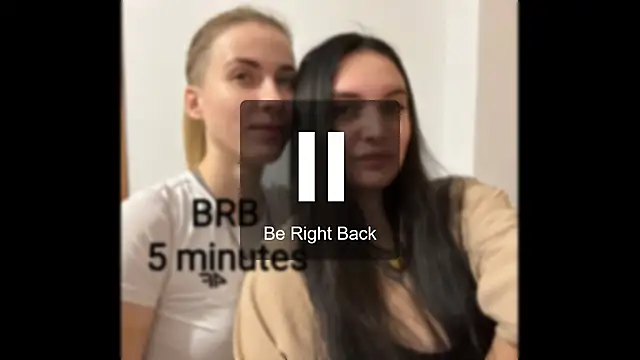 Snapshot of Mary_12 chatting on October 7, 2025, 8:32 pm Mary 12 online show from October 7, 2025, 8:32 pm