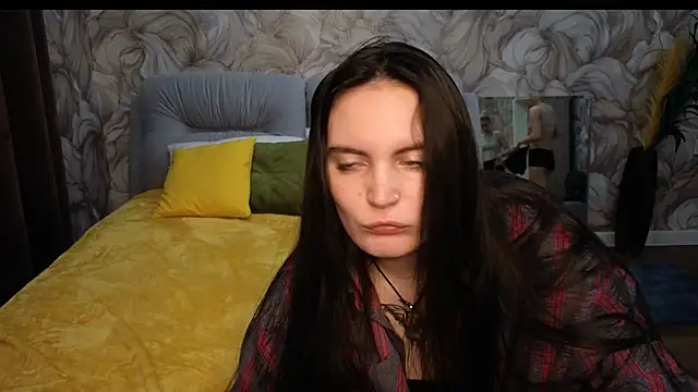 Snapshot of Mary_12 chatting on October 5, 2025, 11:12 am Mary 12 online show from October 5, 2025, 11:12 am