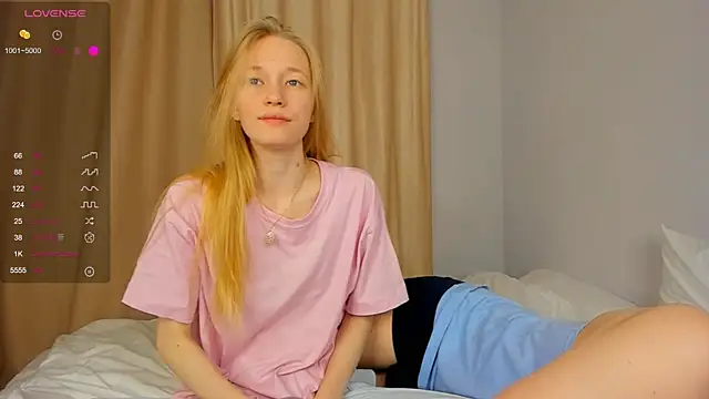 Snapshot of LoversFire chatting on December 1, 2025, 12:28 pm LoversFire online show from December 1, 2025, 12:28 pm