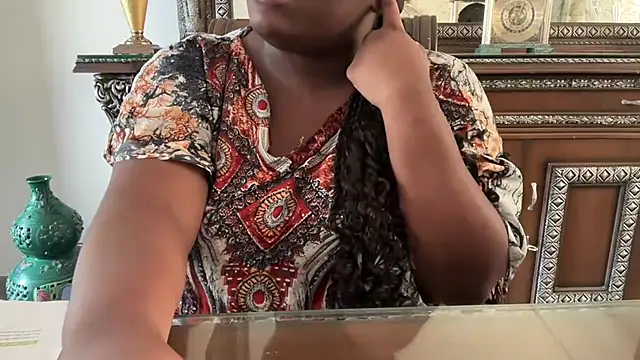 Snapshot of nanaisbackk chatting on December 5, 2025, 8:13 am nanaisbackk online show from December 5, 2025, 8:13 am