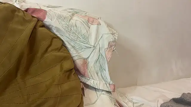 Snapshot of nanaisbackk chatting on October 26, 2025, 7:14 pm nanaisbackk online show from October 26, 2025, 7:14 pm