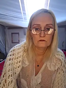 Snapshot of Jenny_Blum chatting on November 27, 2025, 11:10 am Jenny Blum online show from November 27, 2025, 11:10 am