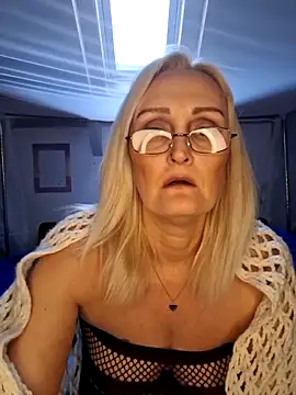 Snapshot of Jenny_Blum chatting on December 5, 2025, 1:32 pm Jenny Blum online show from December 5, 2025, 1:32 pm