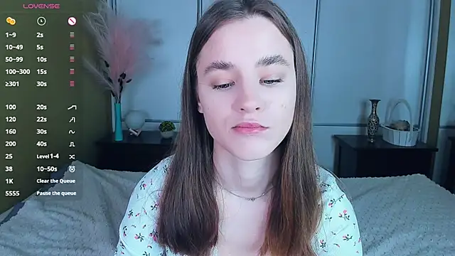 JinnyMcie online show from March 24, 2026, 10:15 am