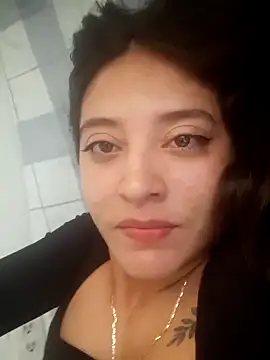 ScarleHot4ux online show from December 21, 2025, 9:26 pm