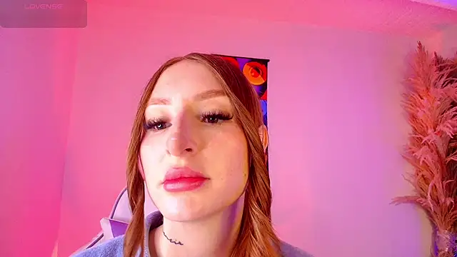Bennuluspeach  online show from May 14, 2026, 11:07 am