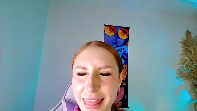 Bennuluspeach  online show from May 27, 2026, 11:06 am