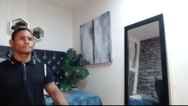 casike1 online show from November 7, 2025, 11:41 pm