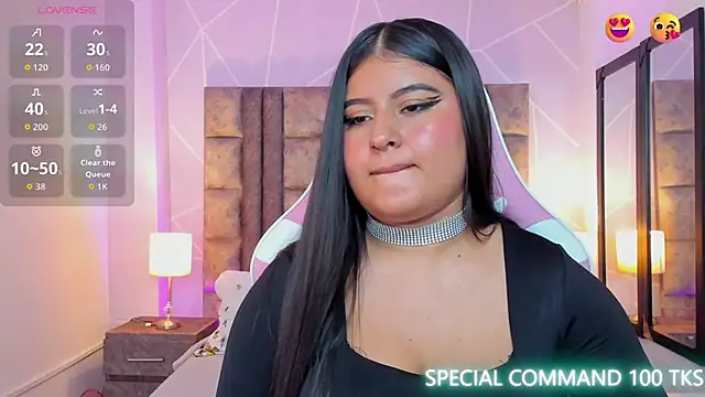 AnnaSwift  online show from December 17, 2025, 12:32 pm