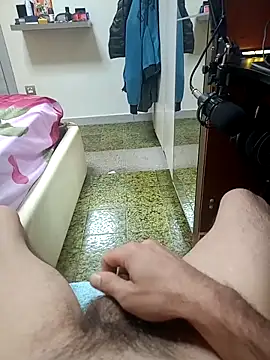 Snapshot of Cristian863 chatting on October 6, 2025, 12:17 pm Cristian863 online show from October 6, 2025, 12:17 pm