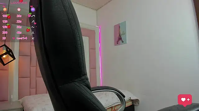 Klaret Toy online show from November 4, 2025, 1:37 pm