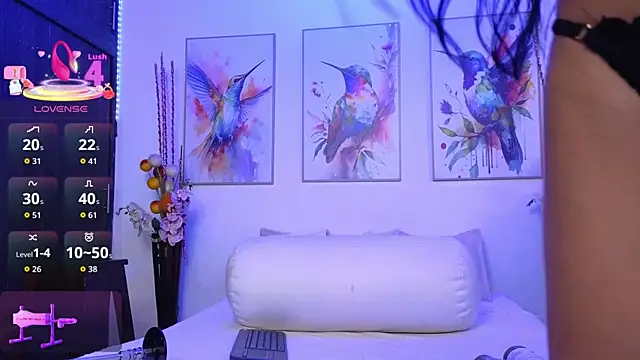 Snapshot of Moon_celeste chatting on December 20, 2025, 7:28 pm Moon celeste online show from December 20, 2025, 7:28 pm