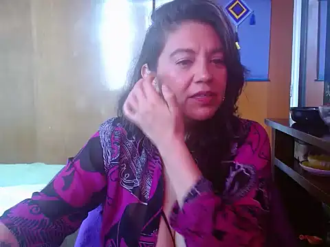 Snapshot of XxAntonellaxxx chatting on December 2, 2025, 6:42 pm XxAntonellaxxx online show from December 2, 2025, 6:42 pm