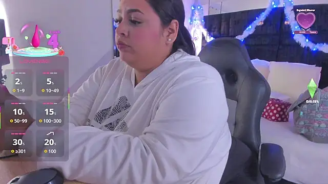 MayaCurvy online show from November 27, 2025, 4:13 am