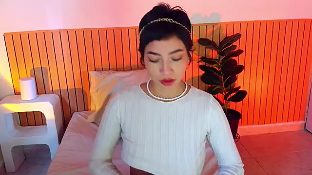 emma web  online show from June 19, 2026, 3:07 pm