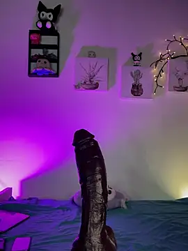 Solaangel  online show from April 18, 2026, 2:14 am