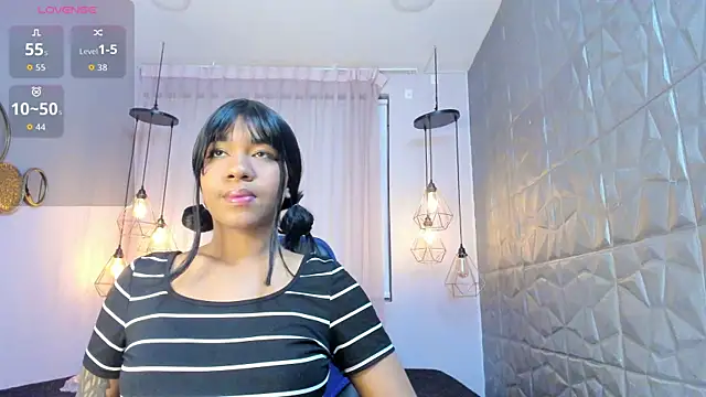 MADDY MAGIC online show from November 12, 2025, 7:40 pm