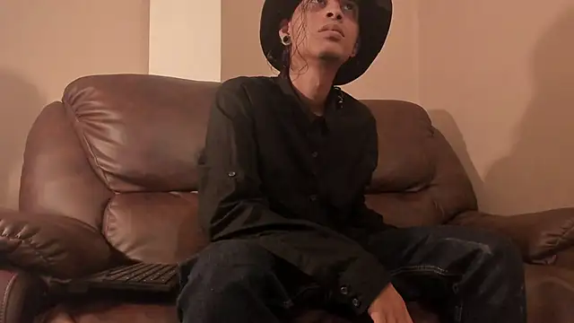 Snapshot of Dickie_Dicking chatting on October 25, 2025, 8:42 pm Dickie Dicking online show from October 25, 2025, 8:42 pm