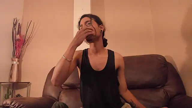 Snapshot of Dickie_Dicking chatting on October 31, 2025, 8:27 pm Dickie Dicking online show from October 31, 2025, 8:27 pm