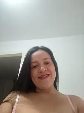 LindaSalo33 online show from March 11, 2026, 6:46 pm