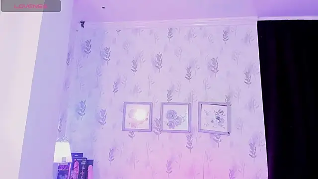 alana madison10 online show from October 28, 2025, 4:13 am