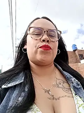 Italia 12 online show from November 1, 2025, 7:41 pm