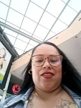 Italia 12 online show from November 14, 2025, 9:29 pm