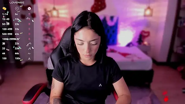 Snapshot of isaa_dl chatting on December 4, 2025, 10:09 pm isaa dl online show from December 4, 2025, 10:09 pm