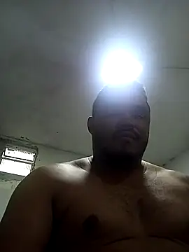 NatanSouza03 online show from November 12, 2025, 7:29 pm