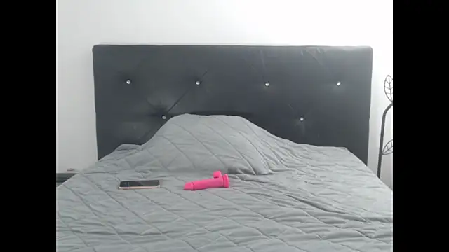 Snapshot of cochonne95D chatting on November 1, 2025, 2:33 pm cochonne95D online show from November 1, 2025, 2:33 pm