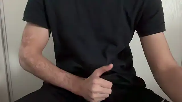 Snapshot of ncjuice_ chatting on November 6, 2025, 2:21 pm ncjuice online show from November 6, 2025, 2:21 pm