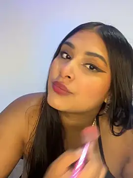 Snapshot of sarafox_10 chatting on October 3, 2025, 7:37 pm sarafox 10 online show from October 3, 2025, 7:37 pm