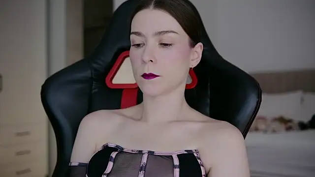 WowHelloAlice online show from April 23, 2026, 3:24 am