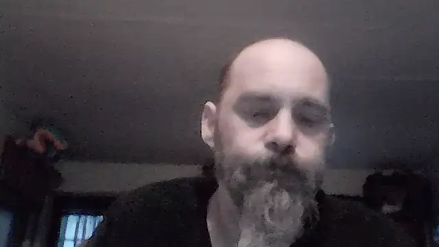 crazyheratic8 online show from March 25, 2026, 12:33 am