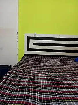 Snapshot of Kitty_18teen chatting on November 26, 2025, 10:59 am Kitty 18teen online show from November 26, 2025, 10:59 am