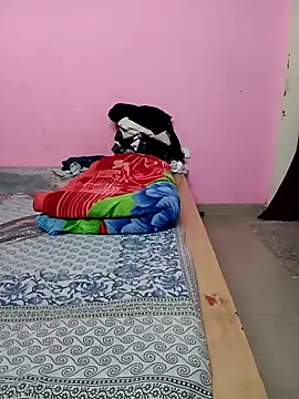 Snapshot of Kitty_18teen chatting on November 21, 2025, 1:43 pm Kitty 18teen online show from November 21, 2025, 1:43 pm