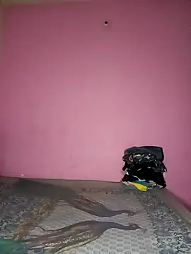 Snapshot of Kitty_18teen chatting on November 9, 2025, 6:45 pm Kitty 18teen online show from November 9, 2025, 6:45 pm