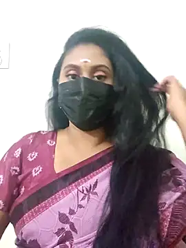 Snapshot of Dheronika_sweetie chatting on October 10, 2025, 5:03 pm Dheronika sweetie online show from October 10, 2025, 5:03 pm