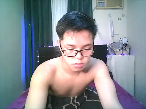 hot babyboy26 online show from October 19, 2025, 8:17 am