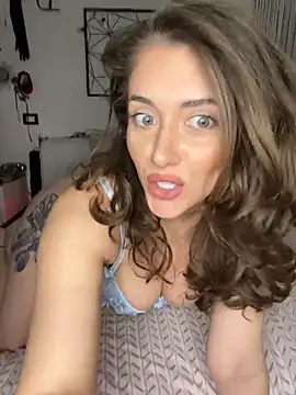 Malasantababy online show from March 6, 2026, 2:12 pm