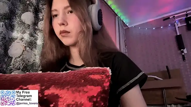 Snapshot of Jerrieberry chatting on October 4, 2025, 1:12 pm Jerrieberry online show from October 4, 2025, 1:12 pm