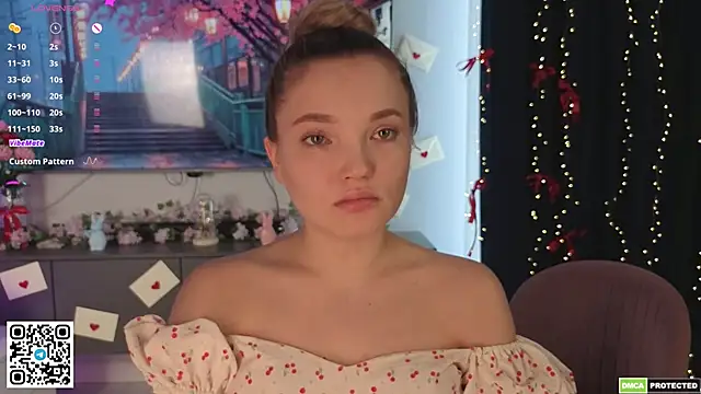 JulieLupo online show from April 18, 2026, 7:11 am