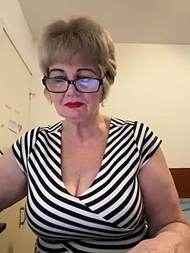 BoloshkaBlonda online show from February 9, 2026, 7:23 pm