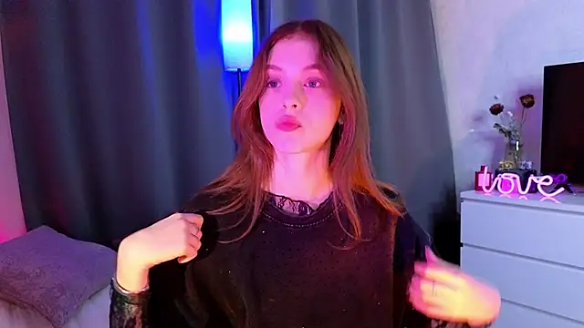 Snapshot of midnightMaya chatting on November 6, 2025, 5:28 pm midnightMaya online show from November 6, 2025, 5:28 pm