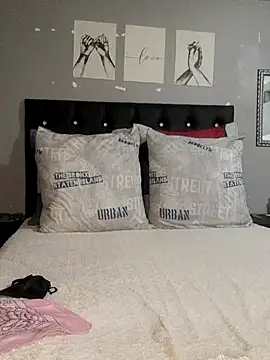 Snapshot of Jessy_B69 chatting on October 9, 2025, 7:58 pm Jessy B69 online show from October 9, 2025, 7:58 pm