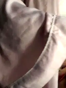 Snapshot of Jessy_B69 chatting on October 3, 2025, 7:32 am Jessy B69 online show from October 3, 2025, 7:32 am