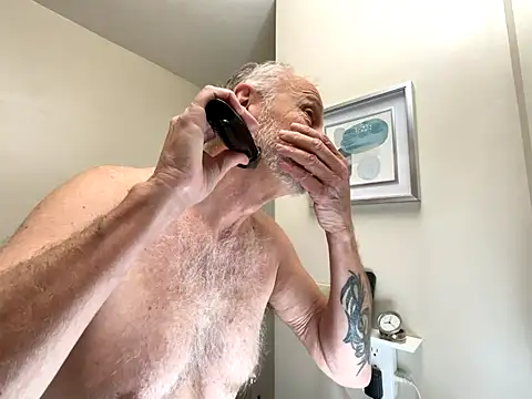 ApolloThrust online show from December 3, 2025, 1:21 pm