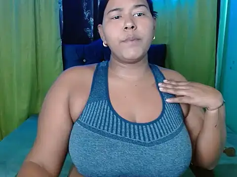 Ebony luna online show from February 27, 2026, 5:35 pm